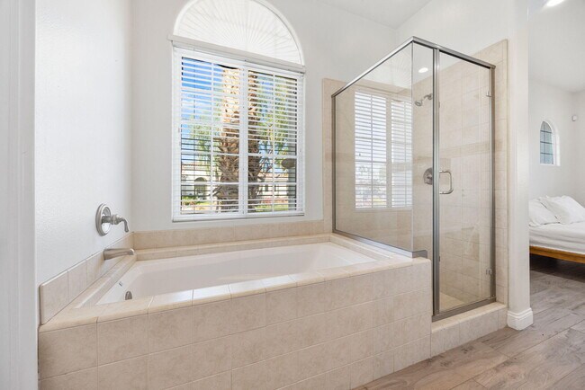 Building Photo - 49392 Hohokam River St