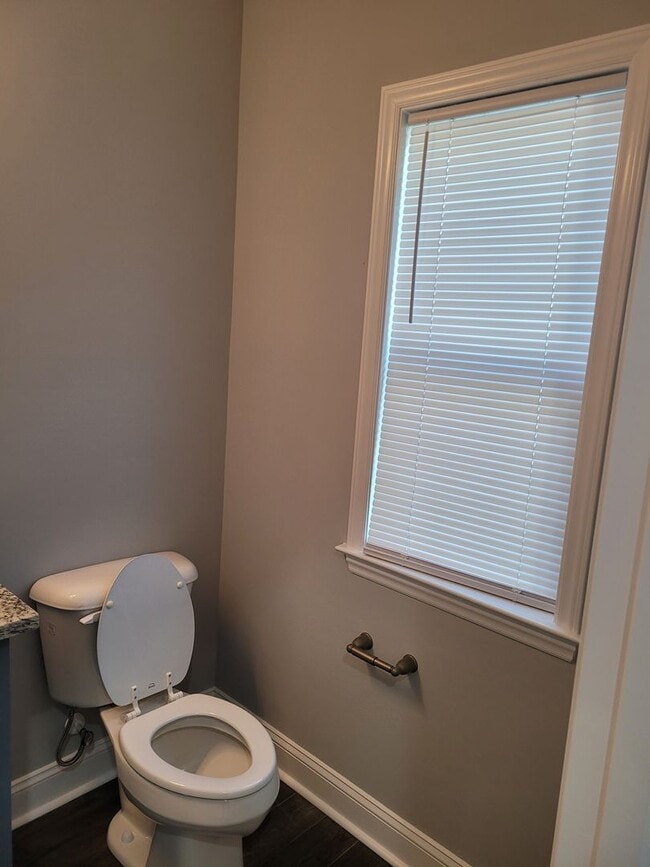 Building Photo - 506 Watauga Ave