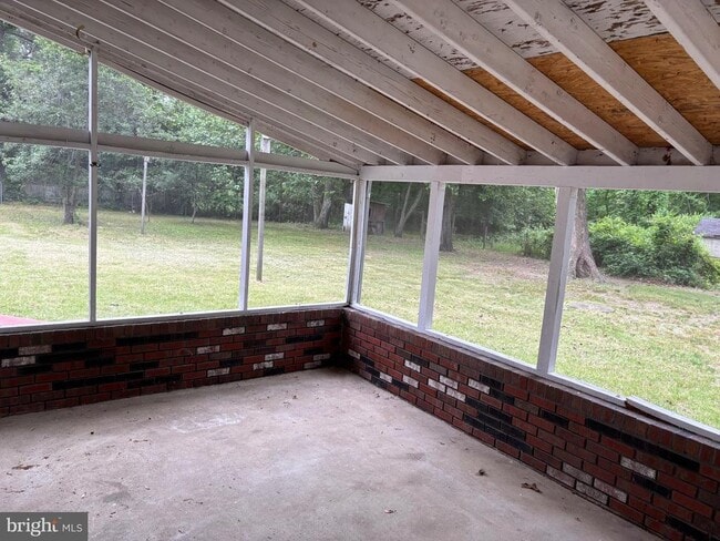 Building Photo - 7687 Sandy Farm Rd
