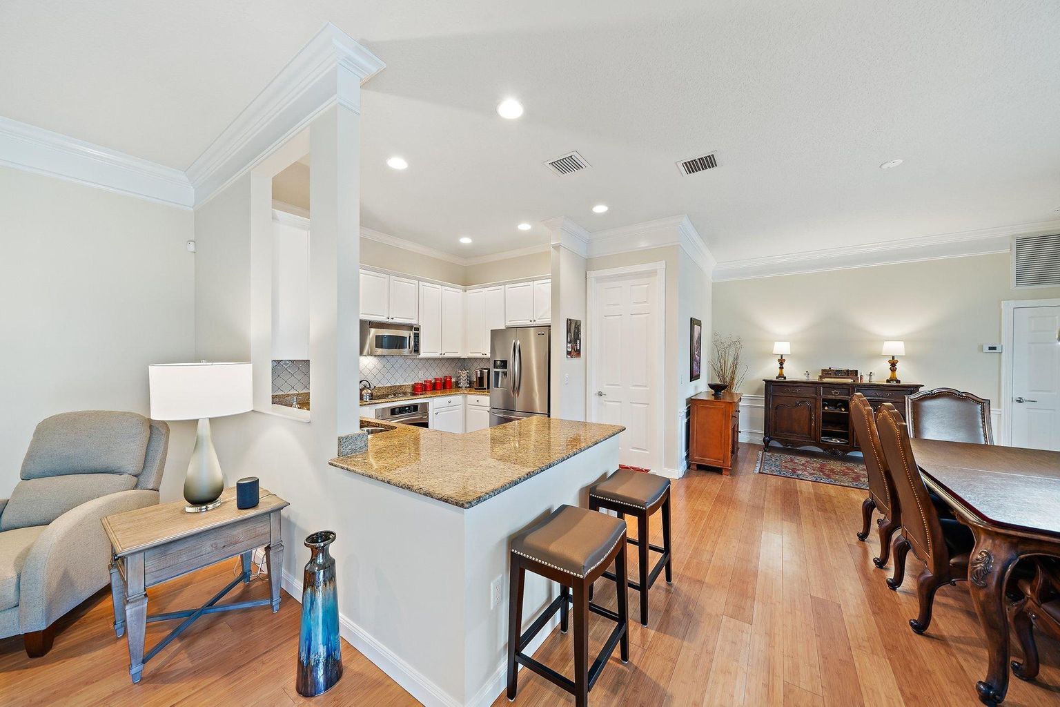 Building Photo - 3277 Wymberly Dr