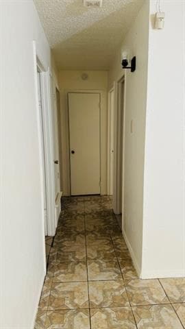 Building Photo - 2500 Willow Ln