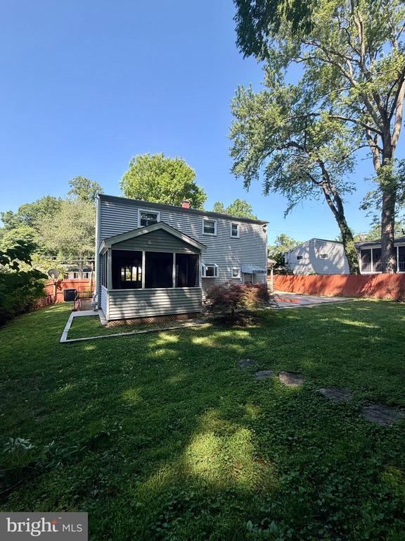 Building Photo - 14605 Nadine Dr