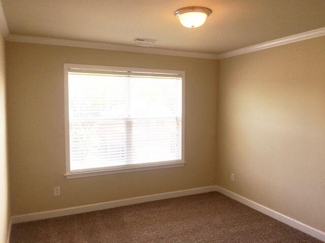 Building Photo - 2087 Lequire Ln