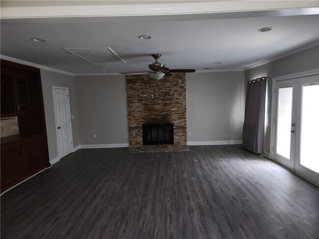 Building Photo - 3140 Kipling Dr