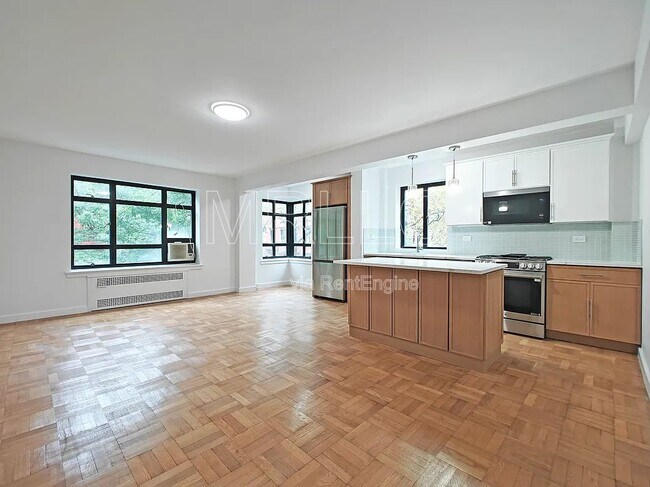 Building Photo - 100 Remsen St