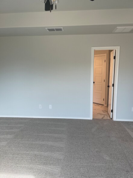 Building Photo - 3631 120th St