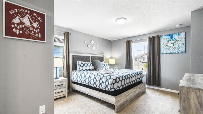Building Photo - 7219 Oakmoss Loop