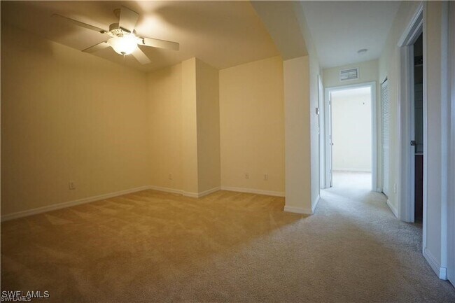 Building Photo - 9774 Roundstone Cir