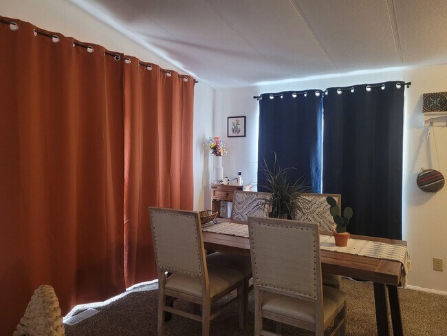 Building Photo - Renovated 3-Bedroom Oasis Near Colorado River with Stunning Desert Views