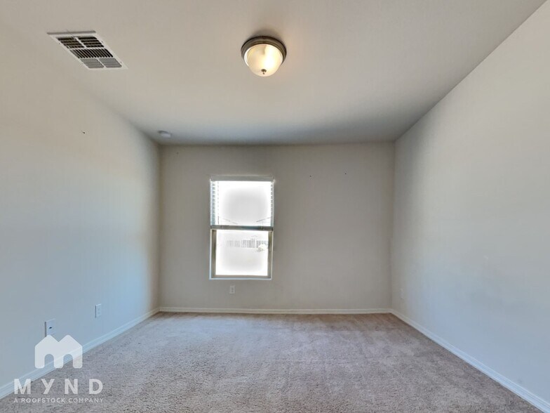 Building Photo - 218 W Dewey Ave