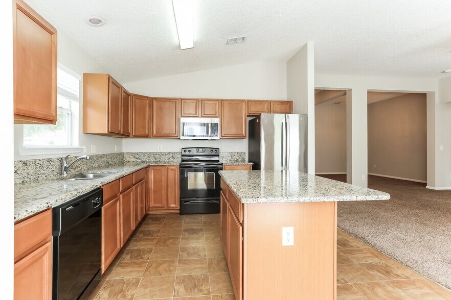 Building Photo - 860 Bonaparte Landing Ct
