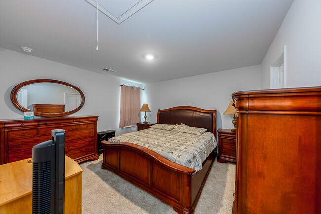 Building Photo - 410 Ginger Dr