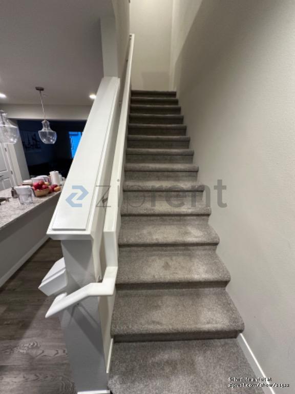Building Photo - Unit C