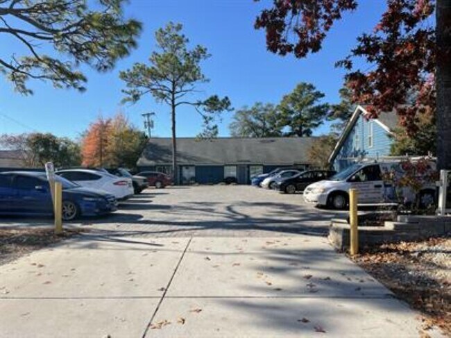 Building Photo - 505 63rd Ave N