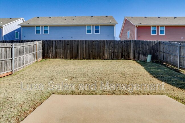 Building Photo - 17604 Sunny Hollow Rd