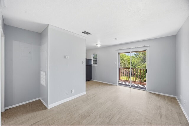 Building Photo - 430 Kendalia Ave