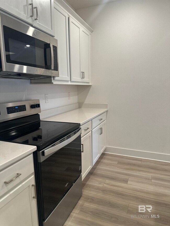 Building Photo - 16863 Fedora Dr