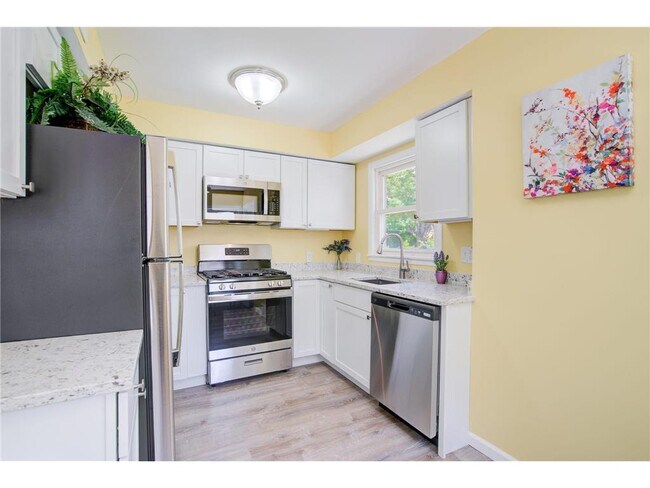 Building Photo - 5318 Kentucky Ave N