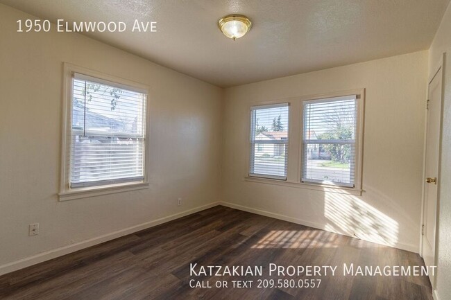 Building Photo - Charming 2-Bedroom Home with Central Locat...