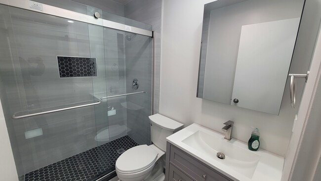 Building Photo - 378 Sandalwood Ln