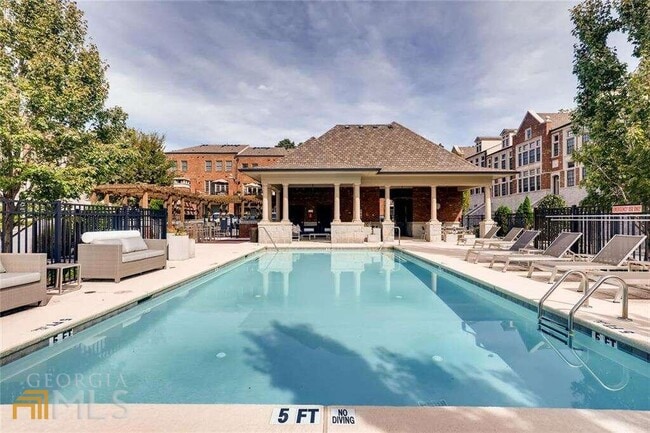 Building Photo - 2962 Savoy Way