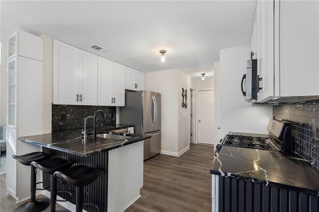 Building Photo - 3572 Avensong Village Cir