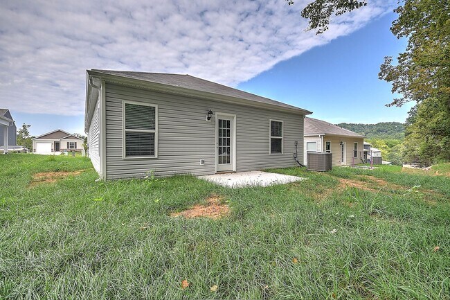 Building Photo - 416 Arrowhead Dr