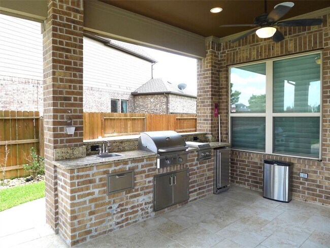 Building Photo - 25627 Fleming Lodge Ln