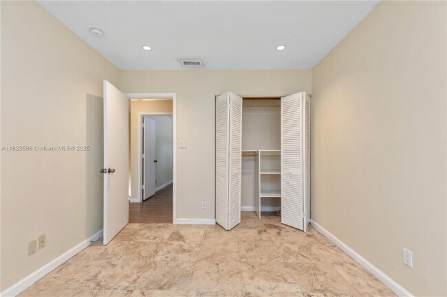 Building Photo - 11466 SW 109th Rd