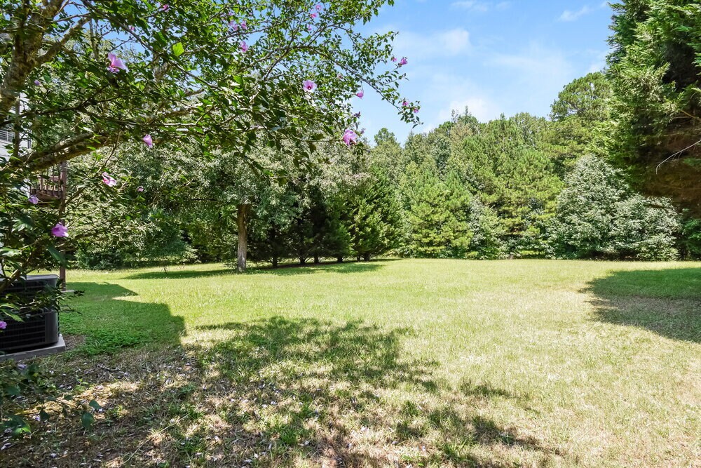 Building Photo - 3105 Brookfield Dr SW