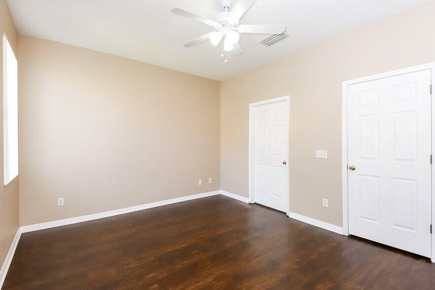 Building Photo - 10330 Avelar Ridge Dr