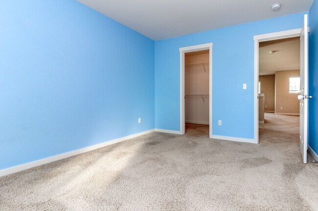 Building Photo - Beautiful Bell Hill Home in DuPont