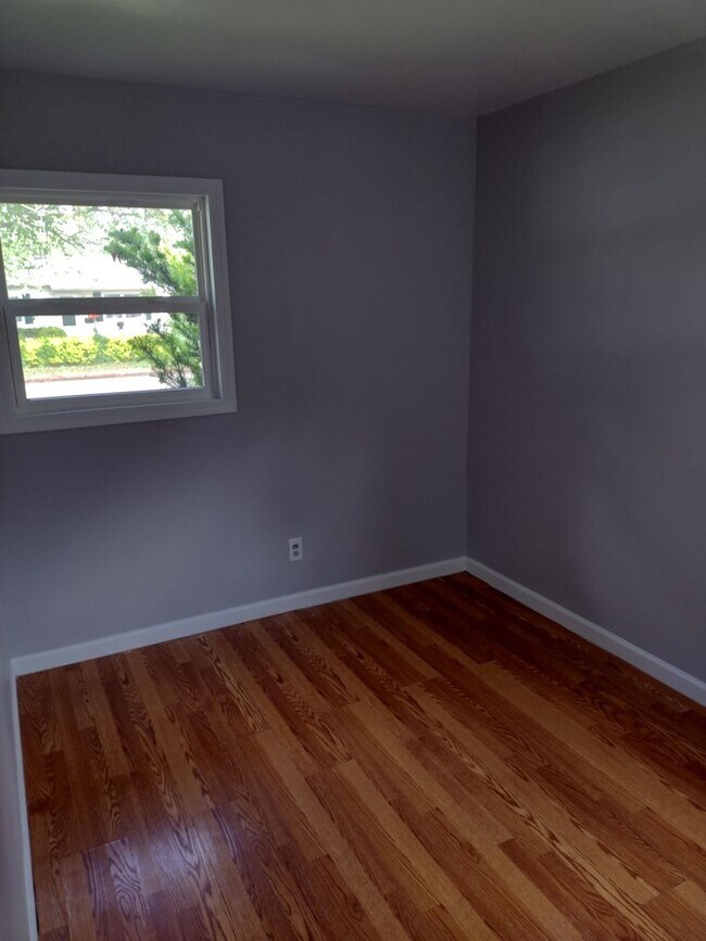 Building Photo - Available August 1st 2026!