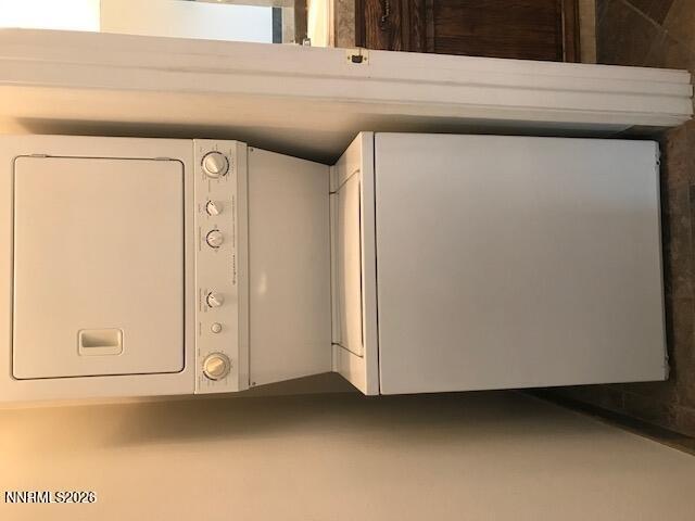 Building Photo - 445 Stewart St