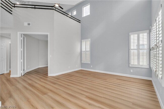 Building Photo - 1712 Estrella St