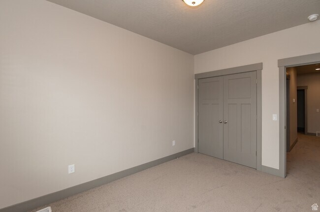 Building Photo - 12698 S 1630 W