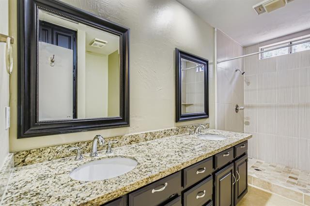 Building Photo - 3323 Augusta Blvd