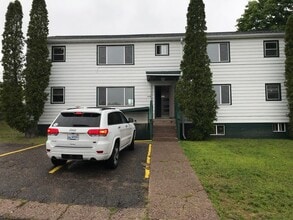 Building Photo - 1409 Norway Ave