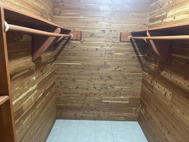 Building Photo - 1006 Walnut Bend Ln