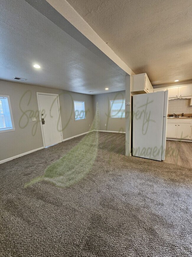 Building Photo - Charming 2 Bedroom Home in Raytown