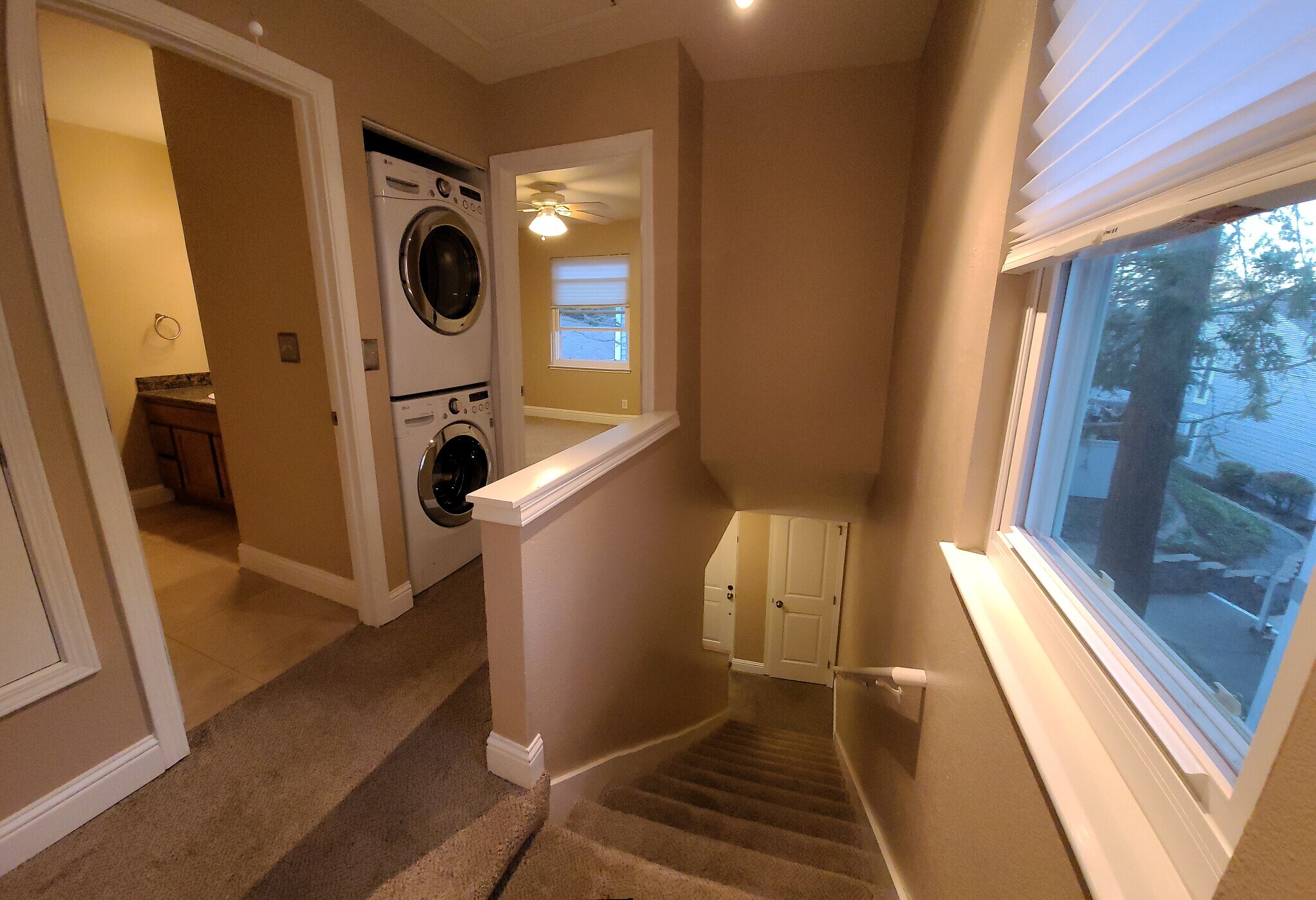 Building Photo - 788 Center Ave