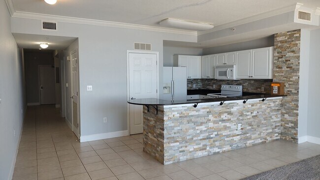 Building Photo - Beautiful Condo at Tidewater Beach Resort w/Ocean View!
