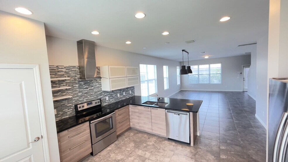 Building Photo - 7255 Shadeview Alley