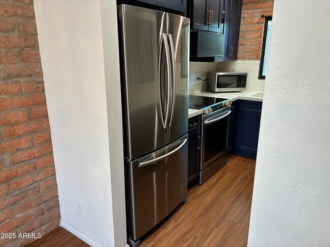 Building Photo - 3066 N 32nd St