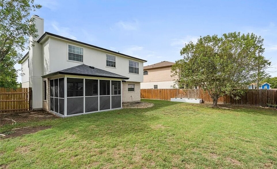 Building Photo - 2001 Schorn Dr