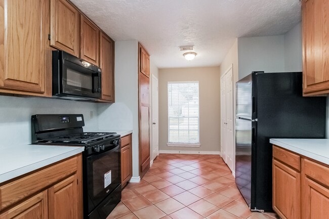 Building Photo - 3606 Beckett Ridge Dr