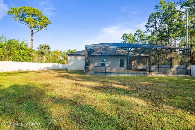 Building Photo - 1866 Pindo Ct NW