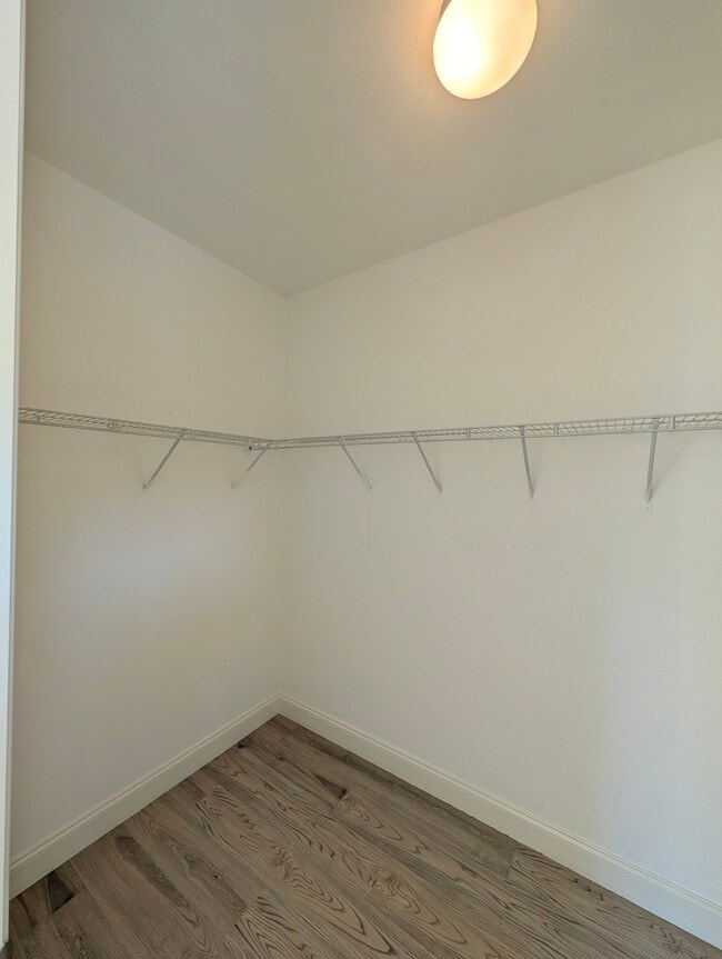 Building Photo - 1349 Edelweiss Dr