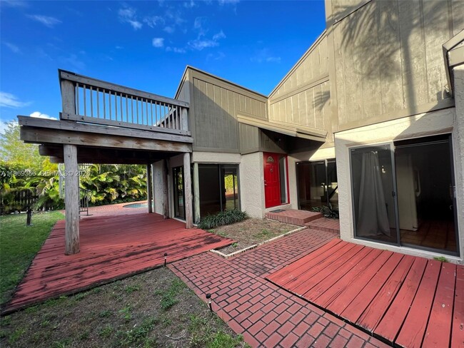 Building Photo - 7512 SW 95th Pl