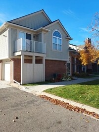 Building Photo - 16423 Claremont Dr
